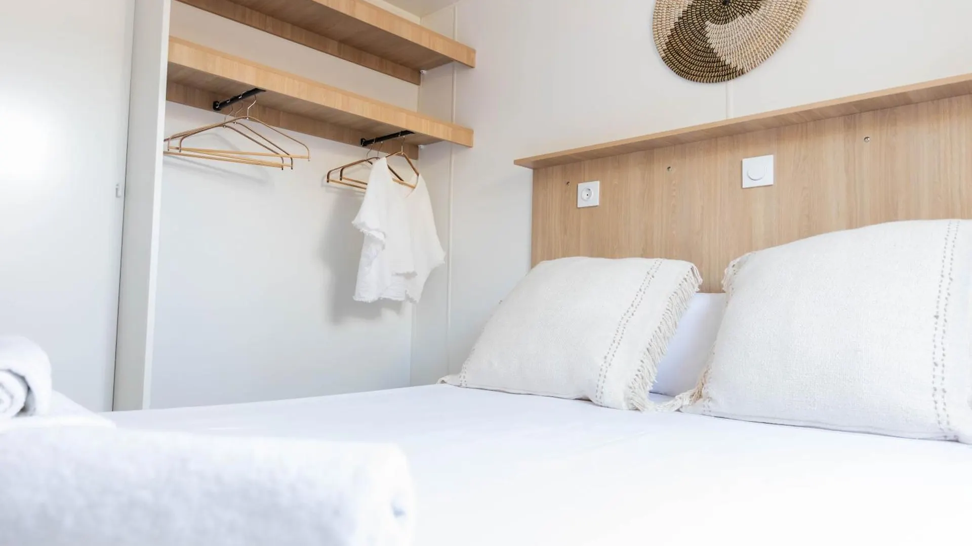 Holacamp Sitges Relax 0*,  Spagna