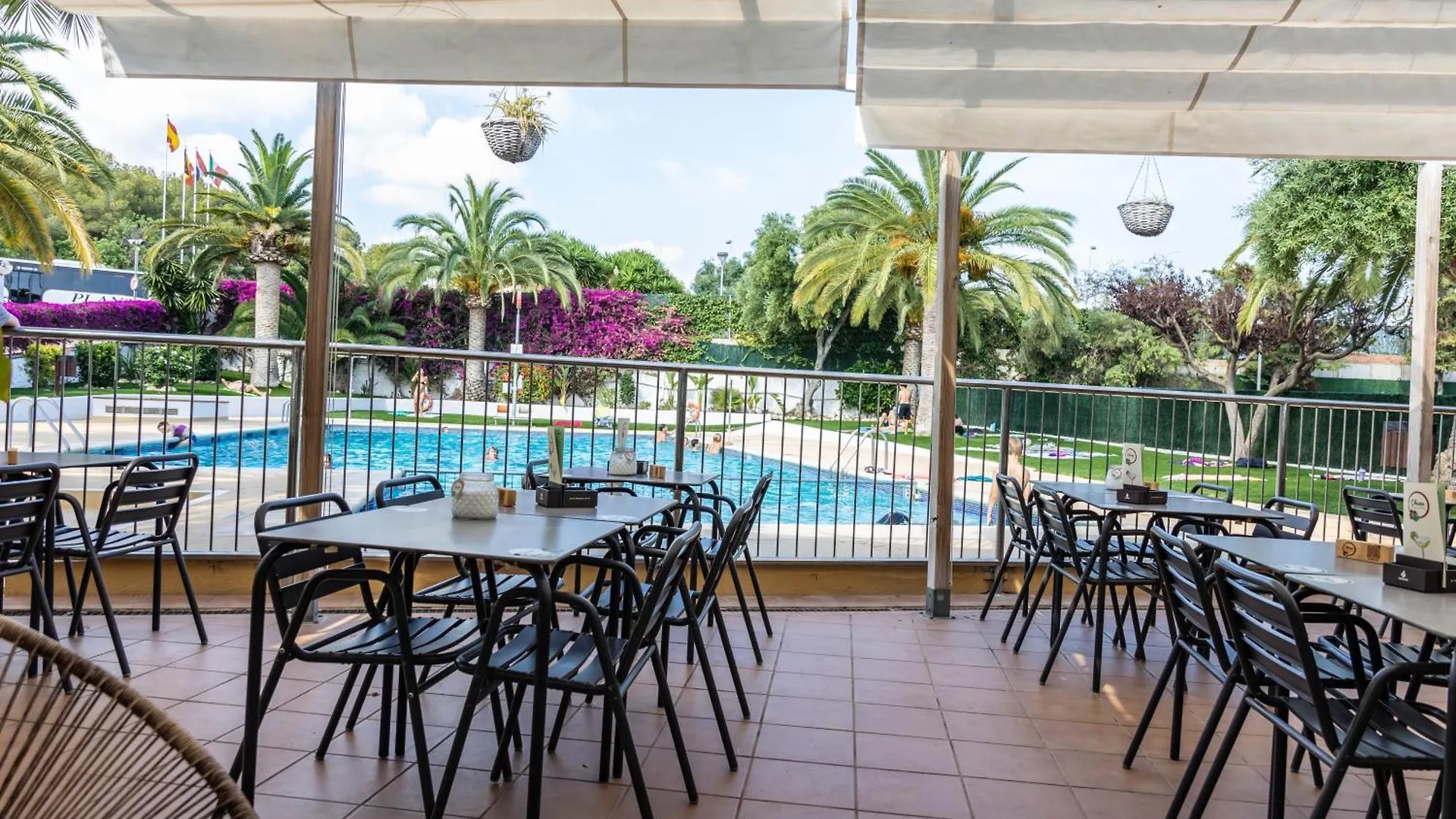 Holacamp Sitges Relax